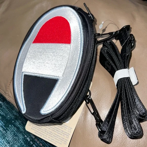 CHAMPION  PRIME WAIST PACK Black - Picture 5 of 11